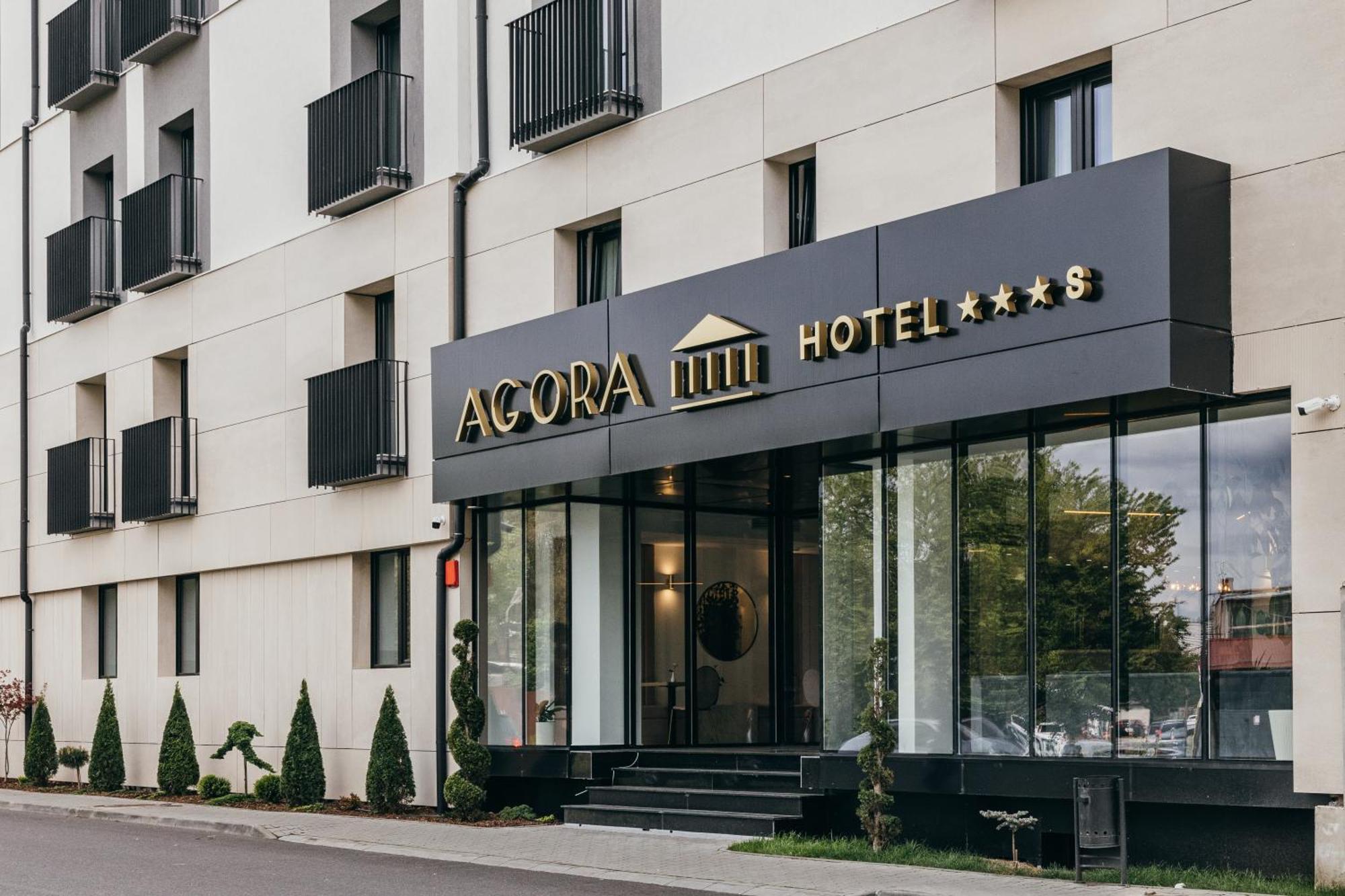 Hotel Agora Mures เตอร์กู-มูเรช ภายนอก รูปภาพ